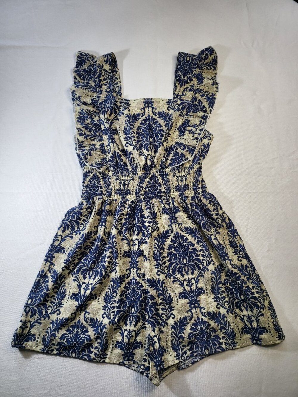 SHEIN Blue & White Damask Ruffle Strap Smocked Romper – Size M‎ (US 6) - Picture 2 of 8